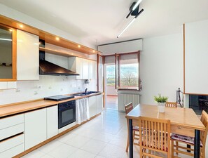 Fridge, oven, stovetop, coffee/tea maker - La Finestra sugli Ulivi (Rocca San Giovanni)