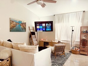 TV connectée, cheminée, jeux vidéo, imprimantes