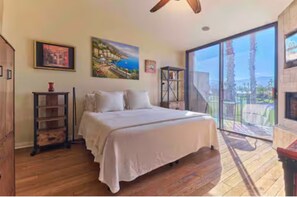 1 bedroom, iron/ironing board, WiFi, bed sheets - Luxe Scenic Villa  Private Club, Pool & Pickleball (Palm Desert)
