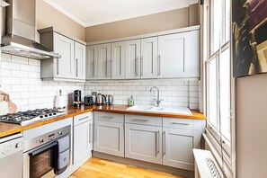 Fridge, microwave, oven, dishwasher