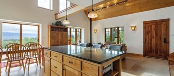 Secluded Bitterroot Valley Cabin