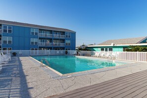 Piscine extérieure, piscine chauffée