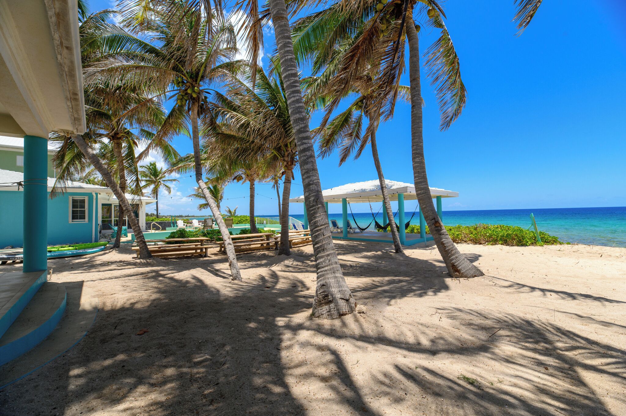 Am Strand, Liegestühle, Strandtücher
