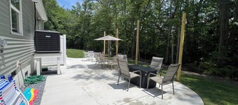 Beach House By The Bay, Sleeps 19, 9 Car Parking, Linen Included