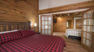 7 bedrooms, iron/ironing board, WiFi, bed sheets