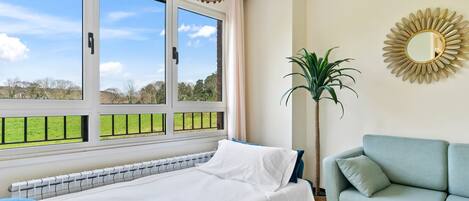 1 habitación y ropa de cama