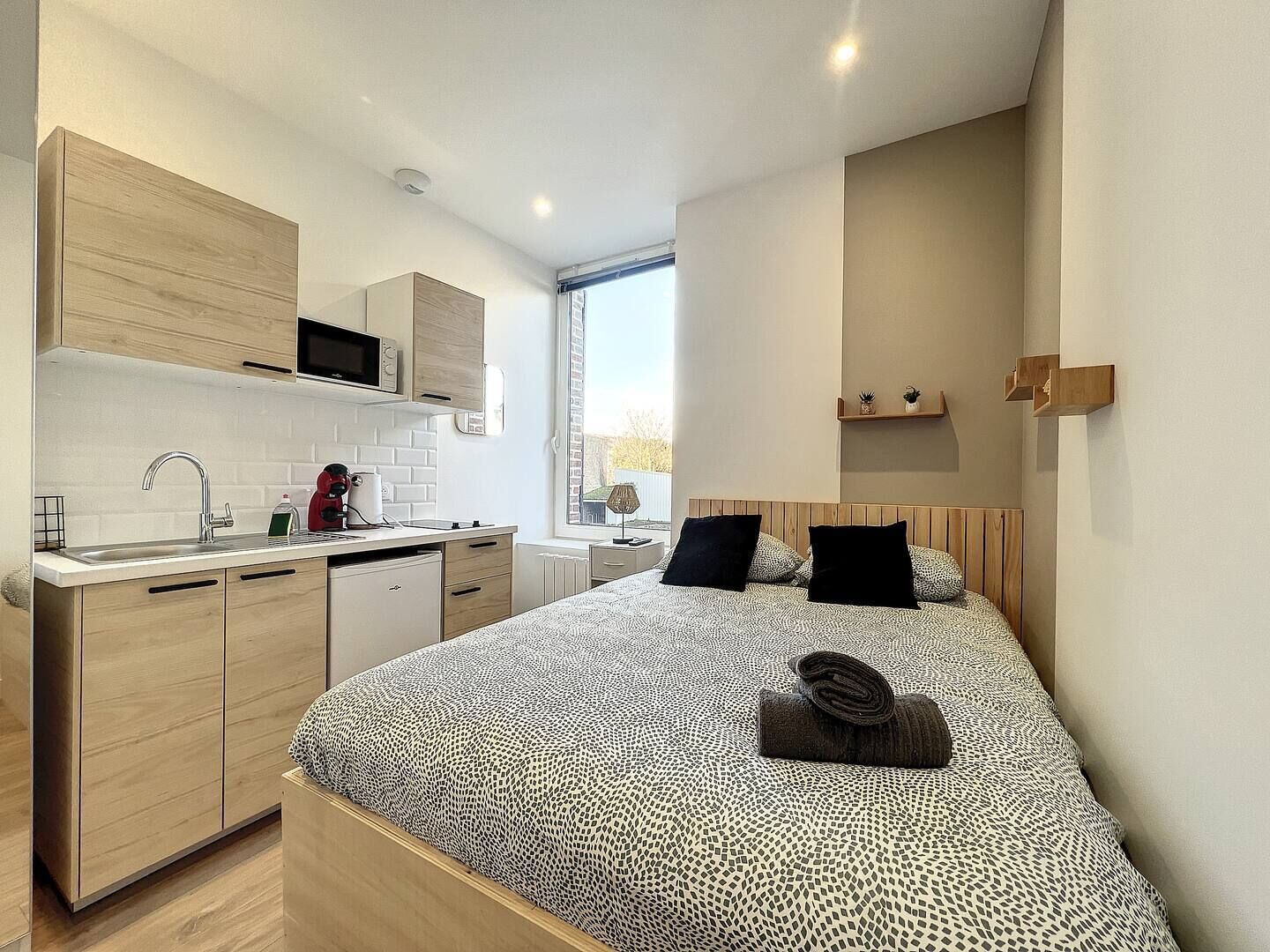 Internet, bed sheets