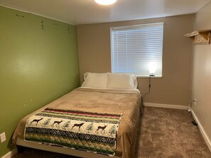 4 chambres, fer et planche à repasser, lit parapluie, Wi-Fi