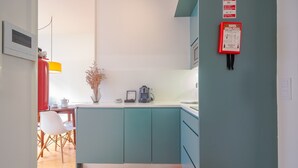 Apartment | Private kitchen - Charming Studio, Ideal for Smaller Groups (Porto)