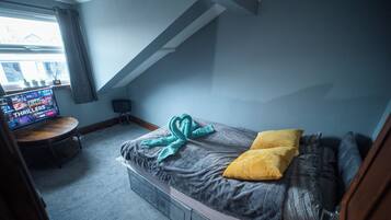 1 bedroom, iron/ironing board, WiFi, bed sheets