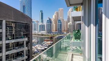 Premium Apartment, Balcony, Canal View | Balcony