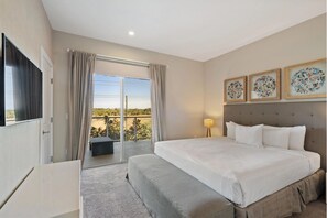 4 室のベッドルーム、アイロン / アイロン台、WiFi (無料)、ベッドシーツ