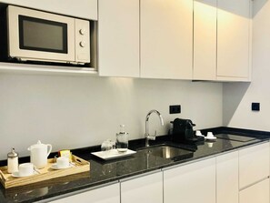 Apartment | Private kitchen - Charming Urban Apartment in Porto's Heart (Porto)