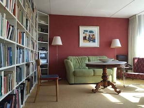 House | Living room - Apartment With Dunes View of Petten (Petten)