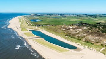 House | Pemandangan dari hartanah