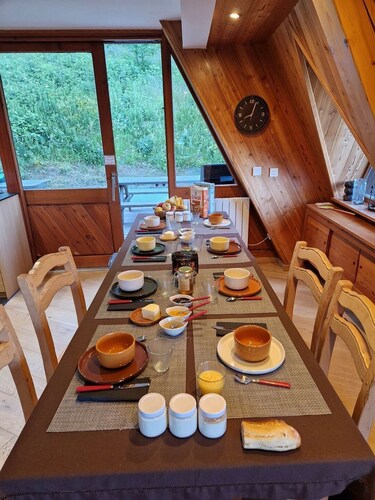Bed and breakfast in a pointed chalet 4 pers sup beds