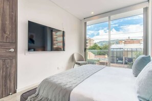 2 chambres, fer et planche à repasser, Wi-Fi, draps fournis