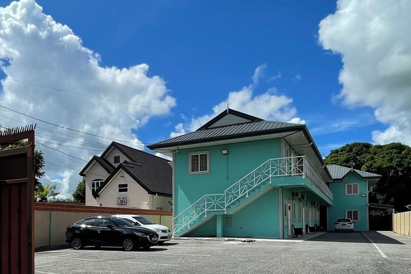 Fachada de la propiedad