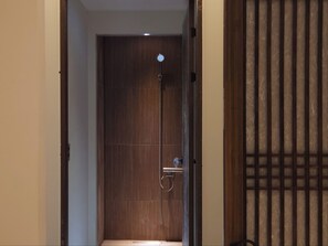 Room - 82 Capsule Hotel (Seoul)