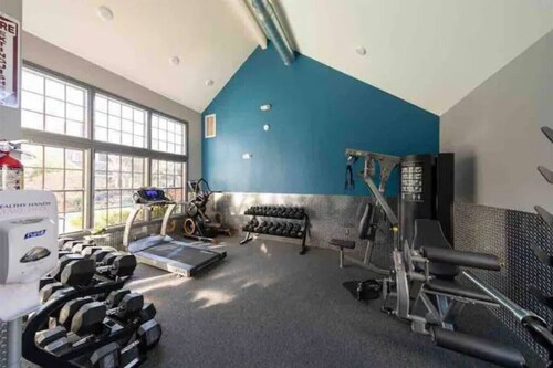 MidCentury Modern Longterm Med Center Pool WD