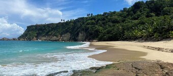  Stay in luxury on Fruit Farm on Playuela Preserve Wilderness hear waves Privacy