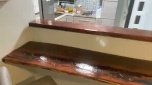 Micro-ondes, plaque de cuisson, lave-vaisselle