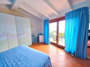 4 bedrooms, iron/ironing board, WiFi - Sunset Villa - Private Pool (Stintino)