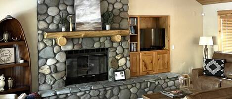 Smart TV, fireplace, video games