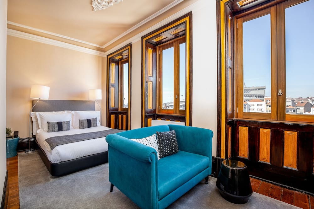 Cozy Studio in Porto With Modern Amenities