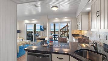 Casa, várias camas (Green Reef #8- Beachy Keen) | Cozinha privada
