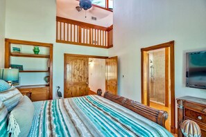 Townhome, Multiple Beds (Green Reef #8- Beachy Keen)