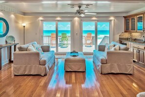 聯排別墅, 多張床 (Green Reef #8- Beachy Keen) | 客廳