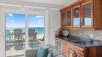 Casa, várias camas (Green Reef #8- Beachy Keen) | Área de estar