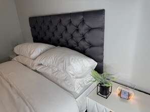 1 bedroom, iron/ironing board, free WiFi, bed sheets - Birmingham City Centre Luxury Flat (Birmingham)