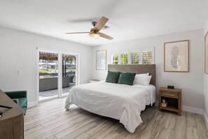 3 quartos, ferros/tábuas de passar roupa, berço de viagem