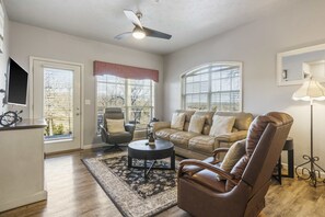 Condo, Multiple Beds, Patio, Golf View (Stonebridge Condo) | Living area | 42-inch flat-screen TV with digital channels - Stonebridge Condo on the Fairway (Branson West)