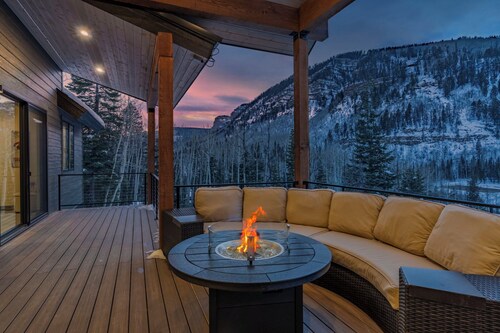 Alpine Luxury | Engineer Mtn View | Pool & Hot Tub
