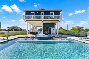 Piscine extérieure, piscine chauffée