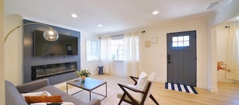 @ Marbella Lane - Vibrant 4BR RWC Ldry + P