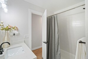 Bathroom - @ Marbella - Modern 4-br Retreat Chef's Kitchen (Arvada)