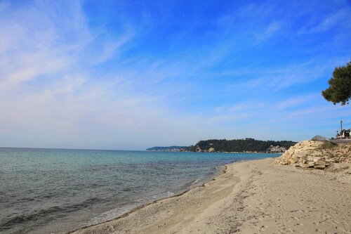 Siviri Sea View Villa by Luxlikehome