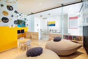 Interior - Stylish 2Bd Condo, Rooftop Oasis in Playa del Carmen (Playa Del Carmen)