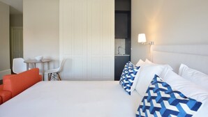 Apartment - Modern Apartment in Porto's Vibrant Heart (Porto)