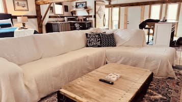 TV connectée, jeux vidéo, livres