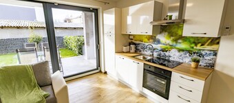 Two Bedroom Apartment Jeruzalem with Terrace