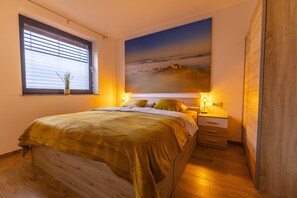 2 chambres, fer et planche à repasser, accès Internet, draps fournis