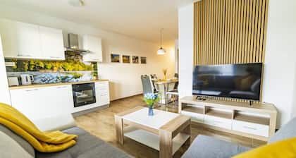 Two Bedroom Apartment Ravnica with Balcony