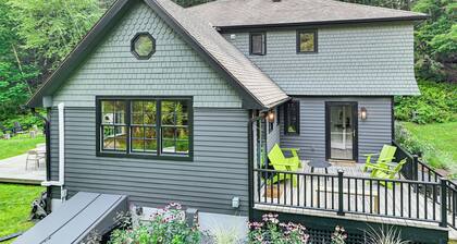 8 Mi to Tanglewood & Butternut Ski: Spacious Home!