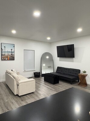 Smart TV, ping pong, video library