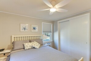3 bedrooms, iron/ironing board, WiFi, bed sheets - < 1 Mi to Craigville Beach: Home w/ Patio & BBQ (Centerville)